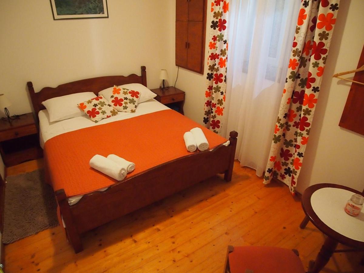 Rooms & Studio Stipcic Trogir Buitenkant foto