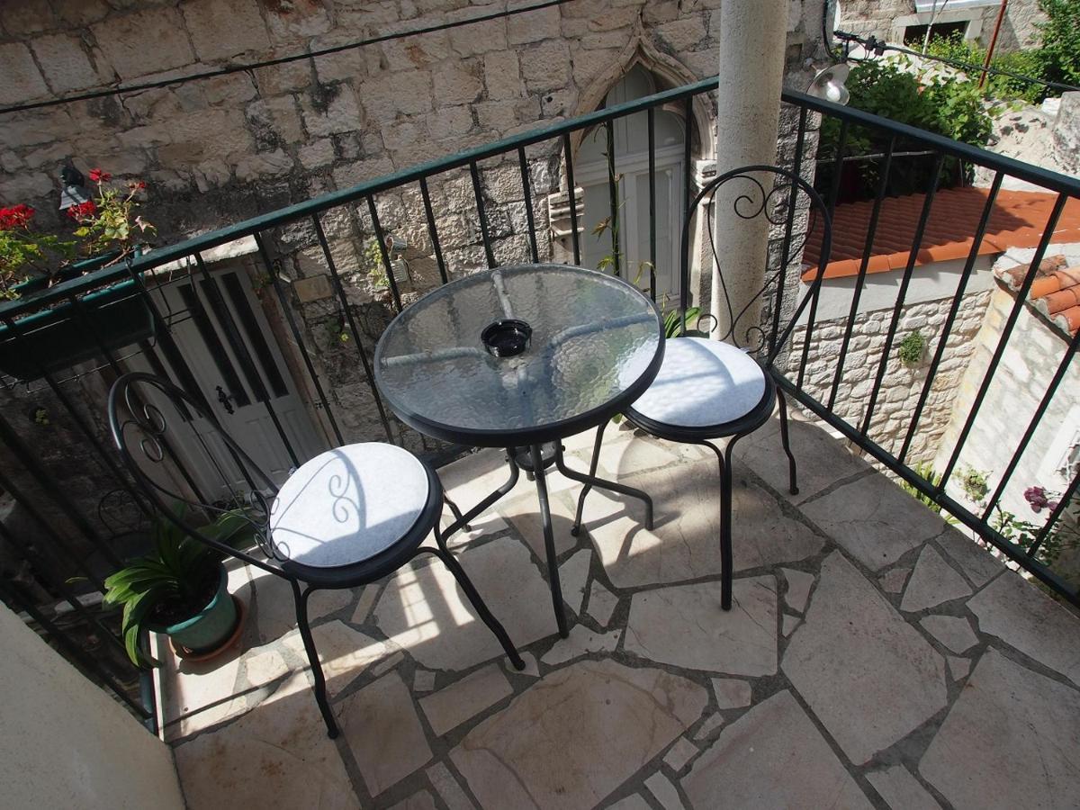 Rooms & Studio Stipcic Trogir Buitenkant foto